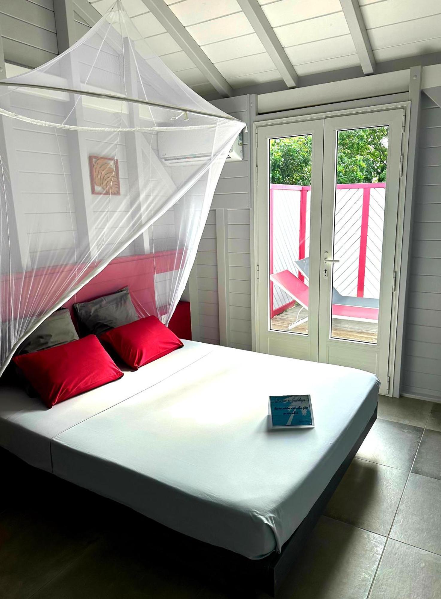 Hébergement de vacances Caraibes Grenat Piscine Privee 900m De Grande Anse Deshaies